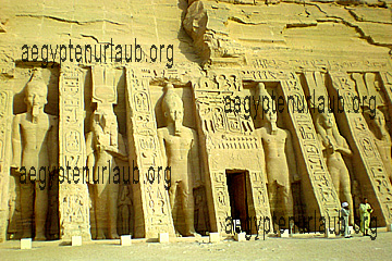 Der berühmteste Tempel in Ägypten, Abu Simbel, kleiner Tempel