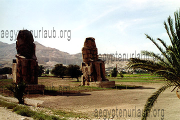 Memnonskolosse in Theben- West, Ägypten 2002